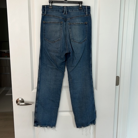 Good American Good Curve Straight Leg Denim! Size 6 - Picture 4 of 5